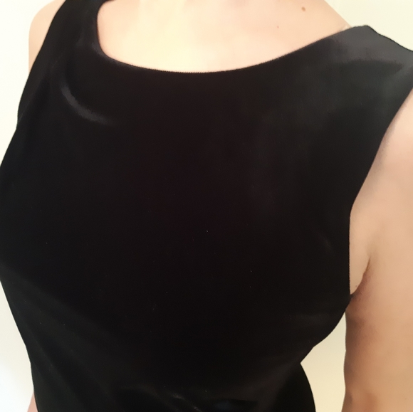 🎄Jessica dress. Perfect for the holidays! - Picture 5 of 5